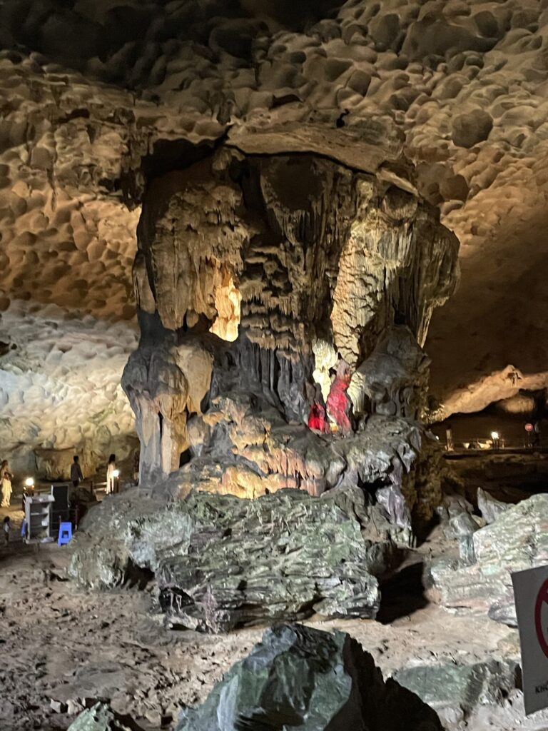 鍾乳洞